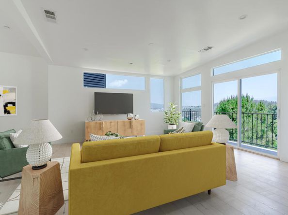 2409 Yorkshire Drive, Los Angeles CA 90065