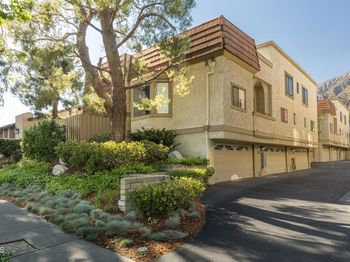 103 E Sierra Madre Boulevard
