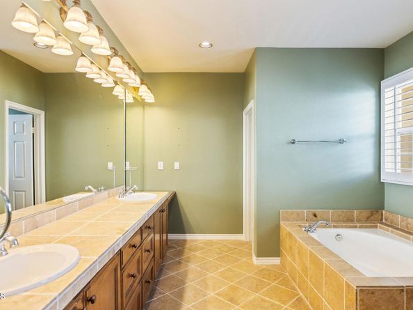 3710 Sunset Ridge Road, Altadena CA 91001