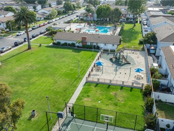 19846 Lures Lane, Huntington Beach CA 92646