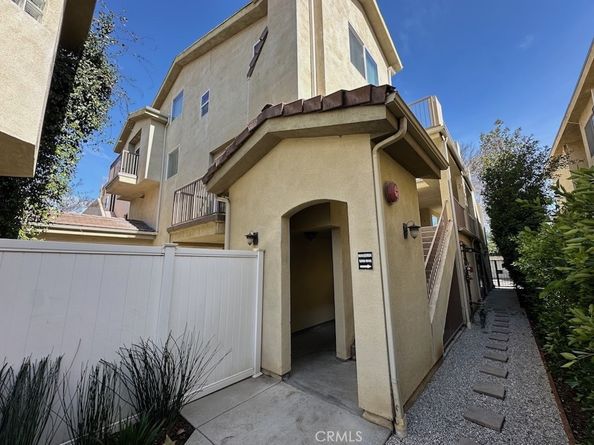 6446 Woodley Avenue 3, Lake Balboa CA 91406