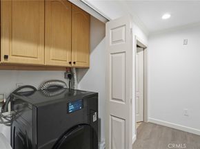 555 E Santa Anita 301, Burbank CA 91501