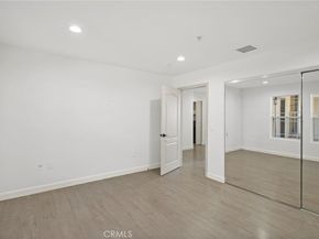 555 E Santa Anita 301, Burbank CA 91501