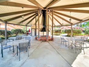 27416 Rondell Street, Agoura Hills CA 91301