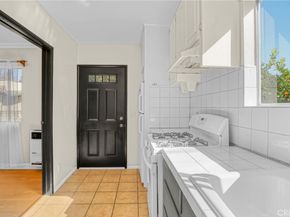 11290 Ivy Place, Los Angeles CA 90064