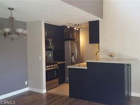 20134 Leadwell 307, Winnetka CA 91306