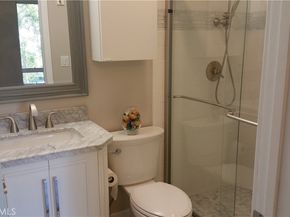 20134 Leadwell 307, Winnetka CA 91306