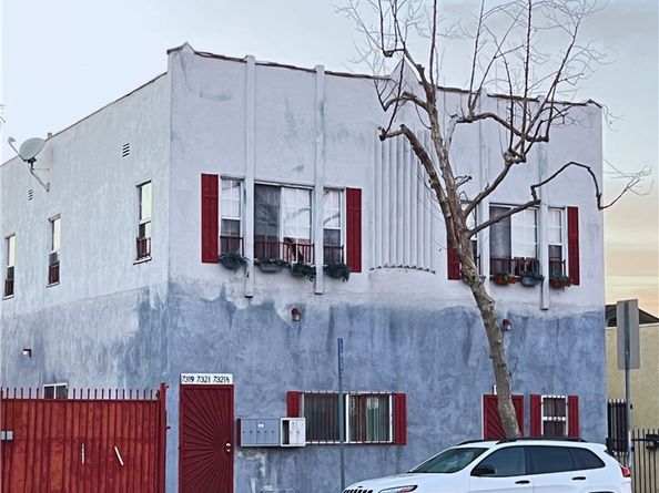 7319 S Normandie, Los Angeles CA 90044