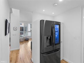 17711 Margate 313, Encino CA 91316