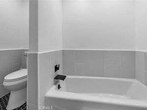 17711 Margate 313, Encino CA 91316