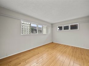 7027 Macapa, Los Angeles CA 90068