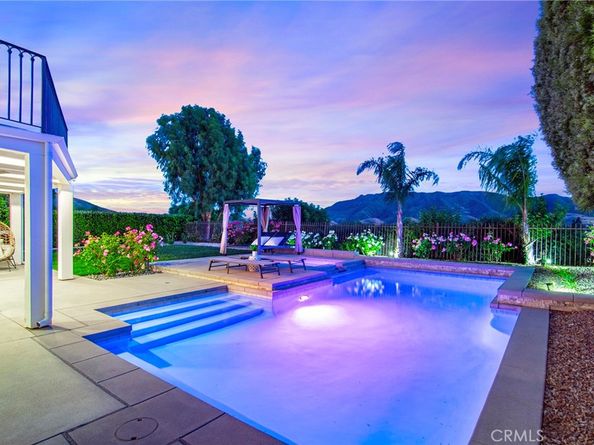 5879 Ridgebrook Drive, Agoura Hills CA 91301