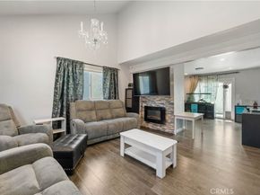 9946 Owensmouth 9, Chatsworth CA 91311