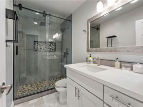 9946 Owensmouth 9, Chatsworth CA 91311