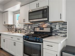 9946 Owensmouth 9, Chatsworth CA 91311