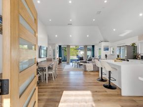 1911 W Kenneth, Glendale CA 91201