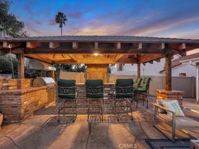 21438 Mulholland, Woodland Hills CA 91364