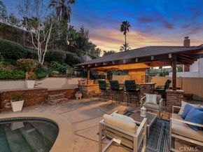 21438 Mulholland, Woodland Hills CA 91364