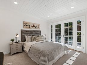 21438 Mulholland, Woodland Hills CA 91364