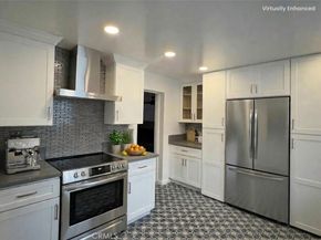 2210 N Buena Vista, Burbank CA 91504