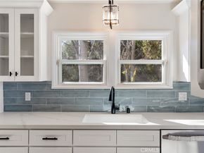 9817 Commerce, Tujunga CA 91042