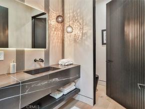 22930 Dolorosa Street, Woodland Hills CA 91367