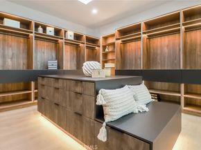 22930 Dolorosa Street, Woodland Hills CA 91367