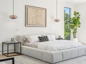 22930 Dolorosa Street, Woodland Hills CA 91367