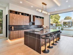 22930 Dolorosa Street, Woodland Hills CA 91367