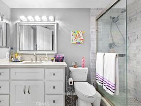 4501 Cedros 239, Sherman Oaks CA 91403