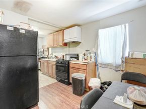 11068 Penrose Street, Sun Valley CA 91352