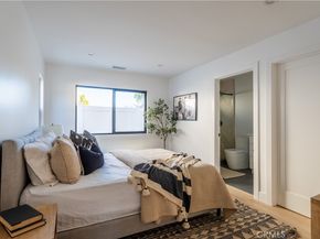 1719 Landis, Burbank CA 91504