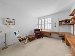 453 S Barrington, Los Angeles CA 90049