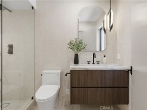 2638 Zorada Drive, Los Angeles CA 90046