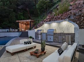 2638 Zorada Drive, Los Angeles CA 90046