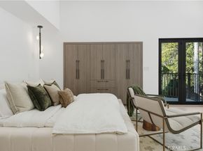 2638 Zorada Drive, Los Angeles CA 90046