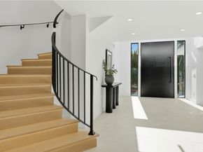 2638 Zorada Drive, Los Angeles CA 90046