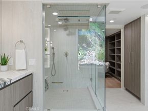 2638 Zorada Drive, Los Angeles CA 90046