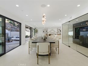 2638 Zorada Drive, Los Angeles CA 90046