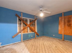 19448 Kittridge, Reseda CA 91335