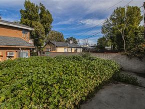19448 Kittridge, Reseda CA 91335