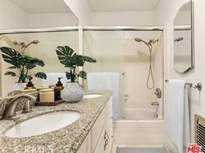 31 Spinnaker Street 15, Marina Del Rey CA 90292