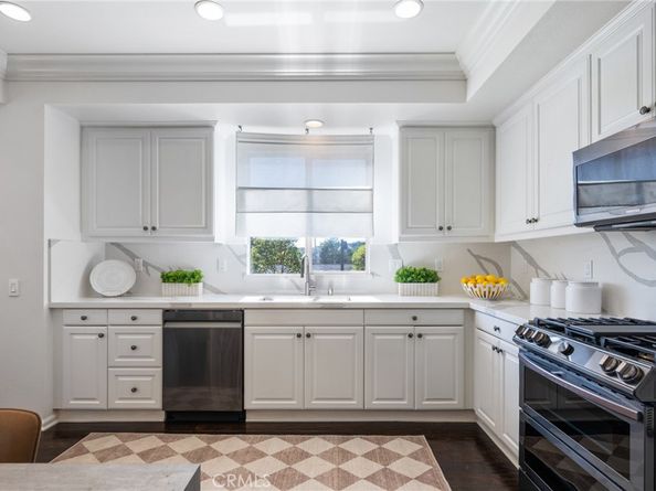 5547 Strand 101, Hawthorne CA 90250