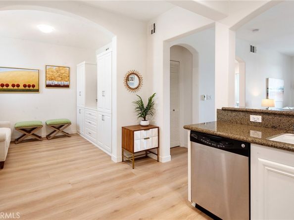 2001 Artesia Boulevard 404, Redondo Beach CA 90278