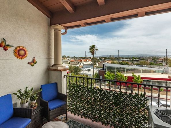 2001 Artesia Boulevard 404, Redondo Beach CA 90278