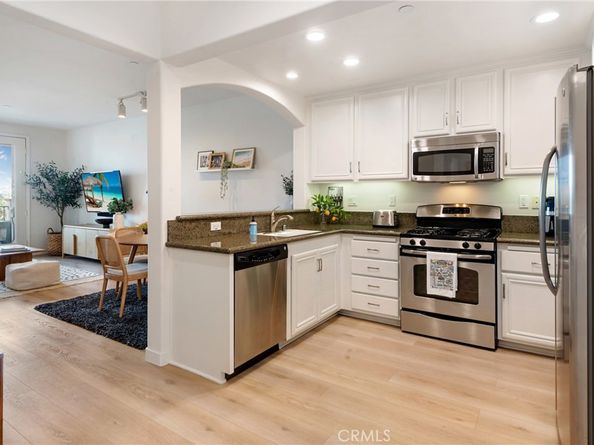 2001 Artesia Boulevard 404, Redondo Beach CA 90278