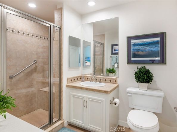 2001 Artesia Boulevard 404, Redondo Beach CA 90278