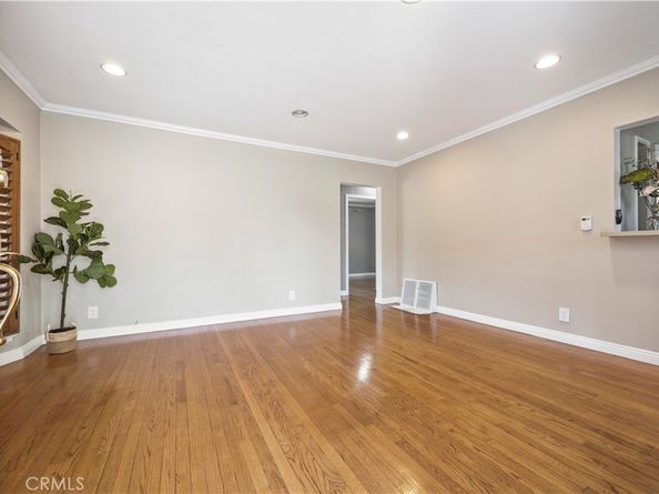 5006 Woodruff Avenue, Lakewood CA 90713