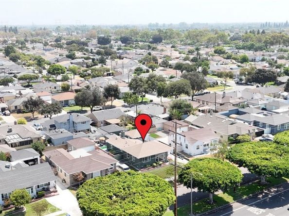 5006 Woodruff Avenue, Lakewood CA 90713