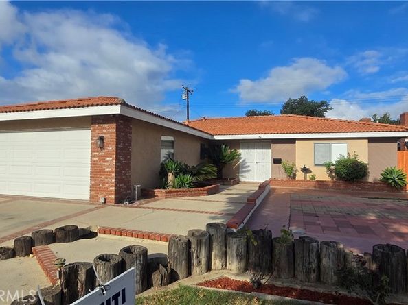 2618 S Pacific Avenue, Santa Ana CA 92704